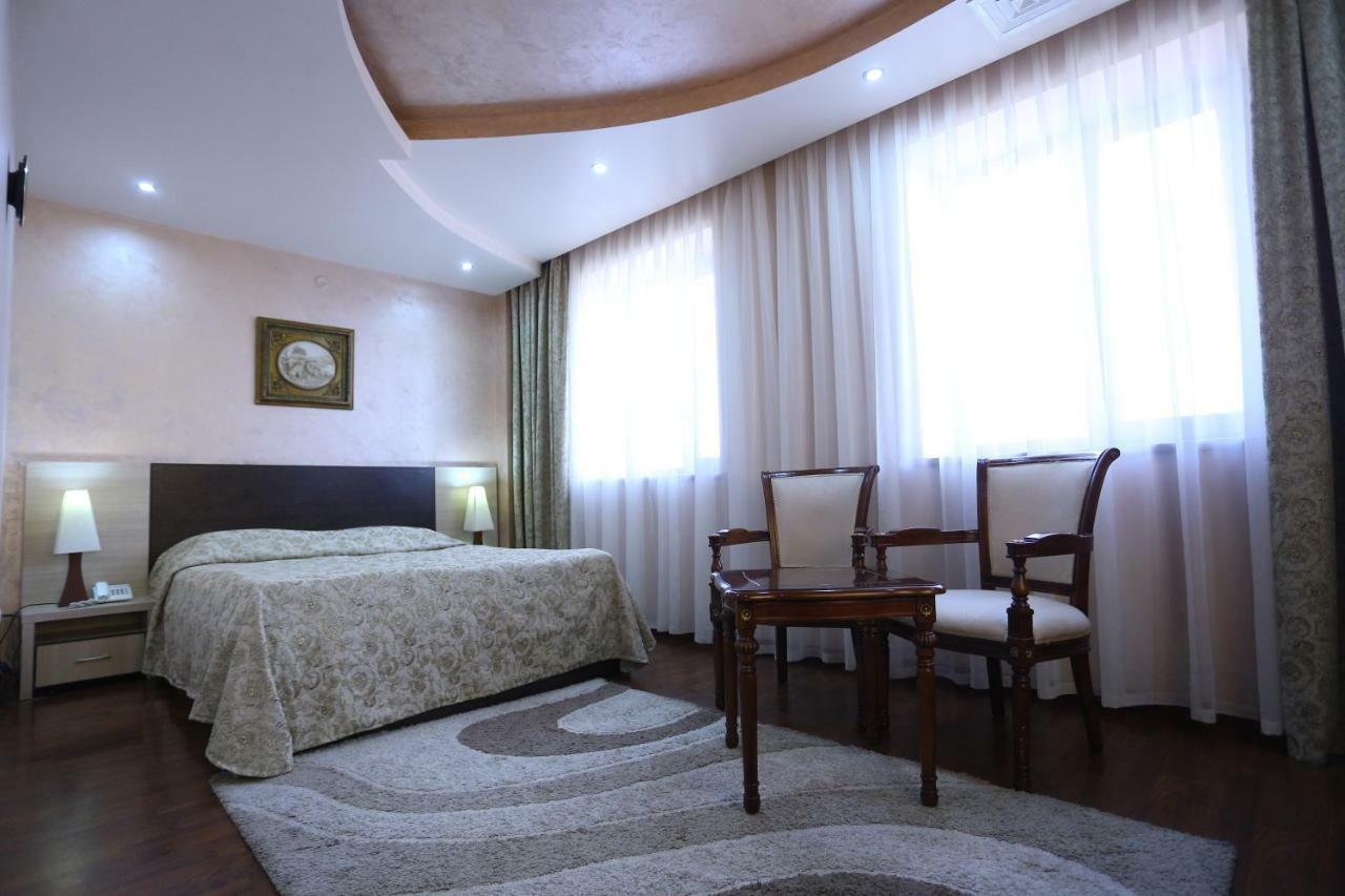גיומרי Vanatur Hotel מראה חיצוני תמונה