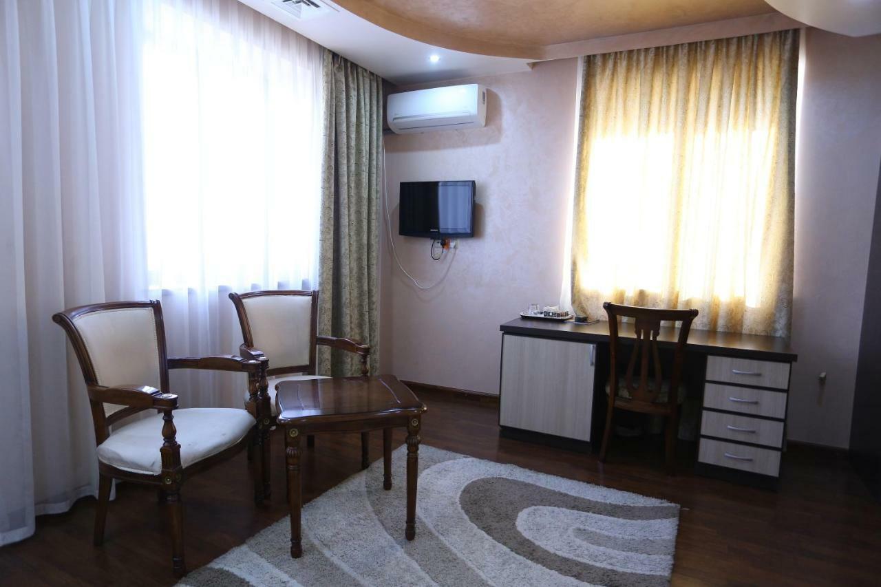 גיומרי Vanatur Hotel מראה חיצוני תמונה