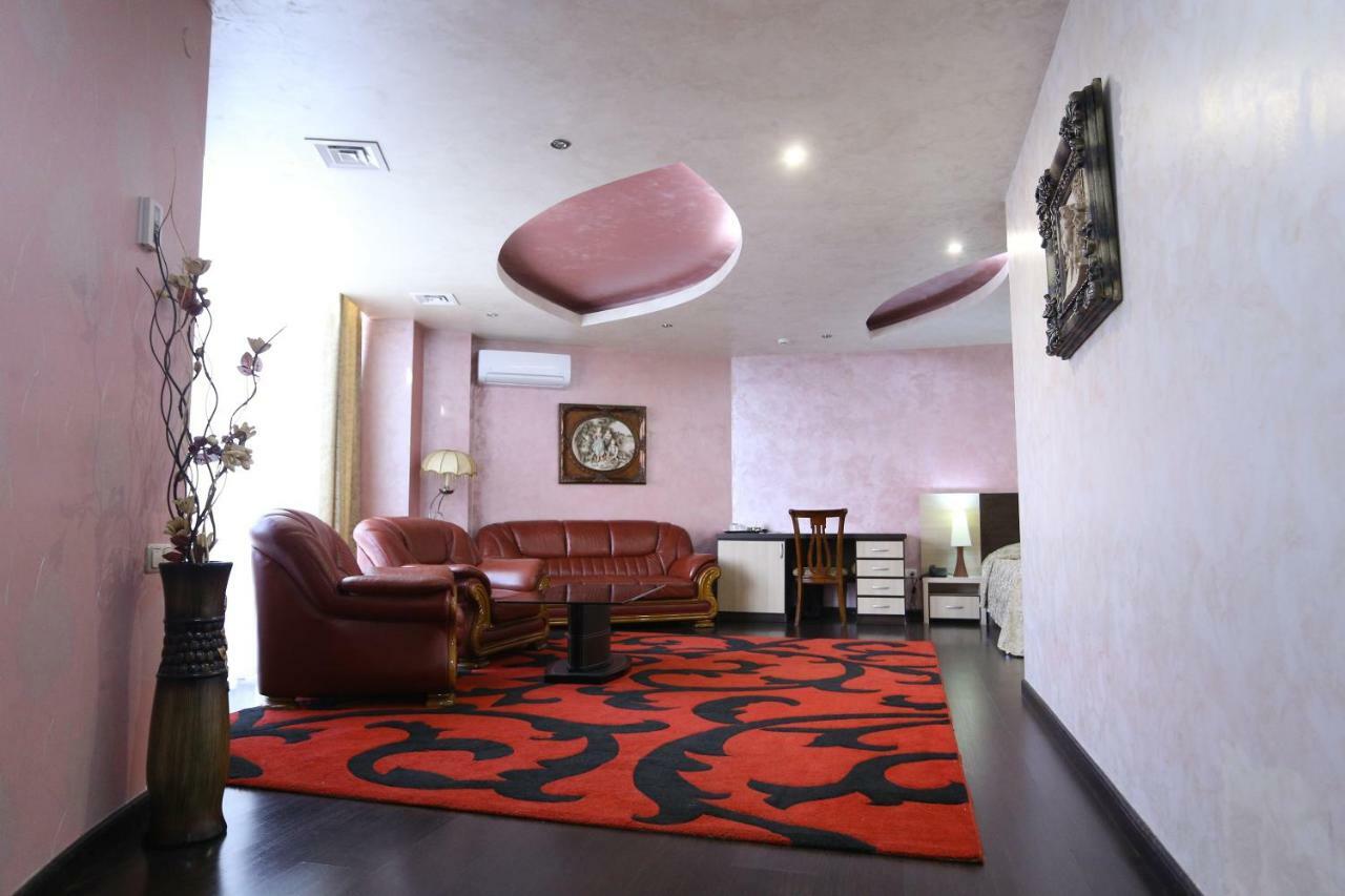 גיומרי Vanatur Hotel מראה חיצוני תמונה